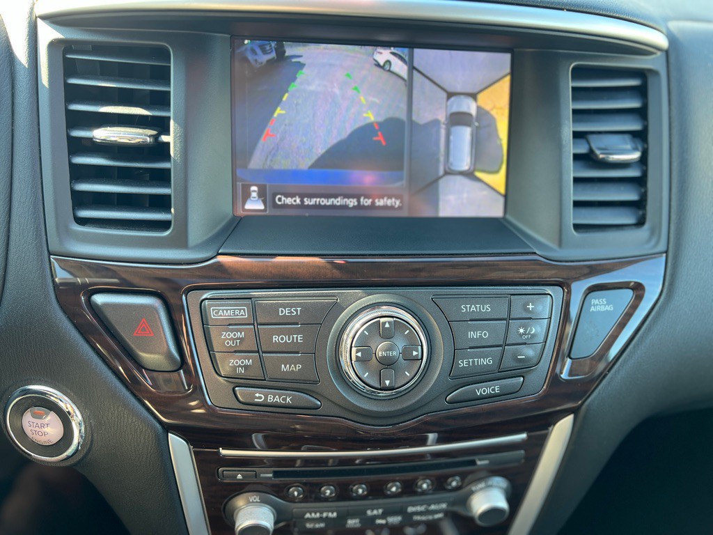 2015 Nissan Pathfinder Image 21