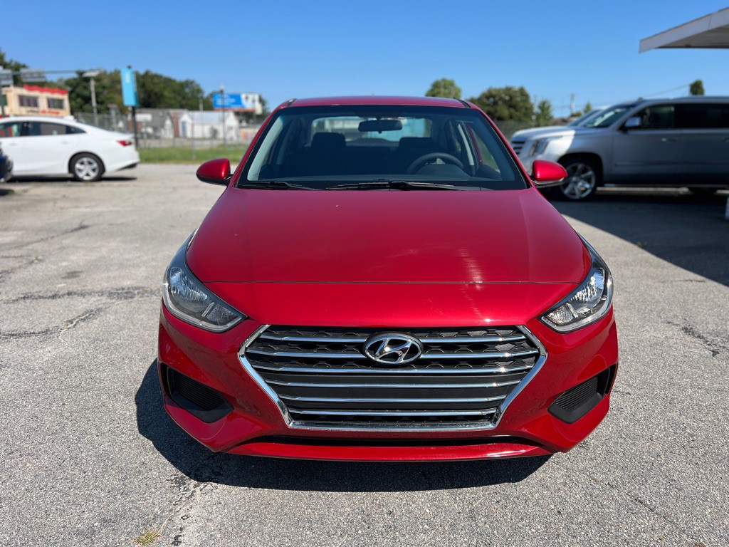 2019 Hyundai Accent Image 2
