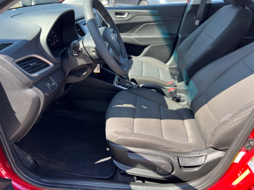 2019 Hyundai Accent Image 8