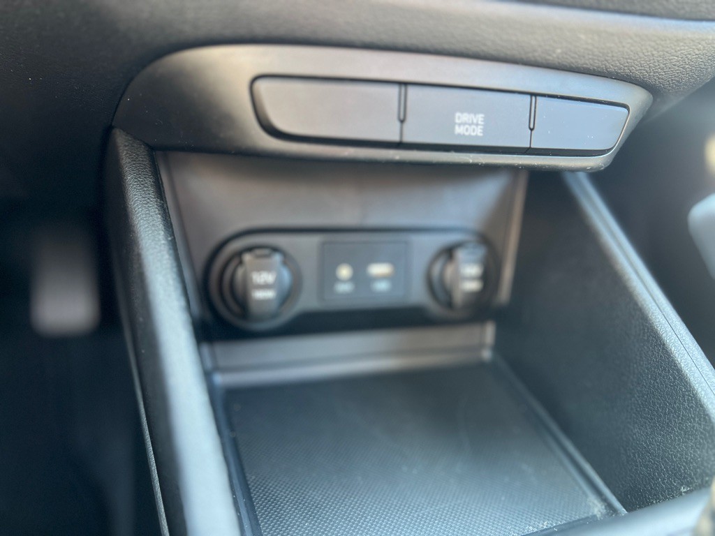 2019 Hyundai Accent Image 13