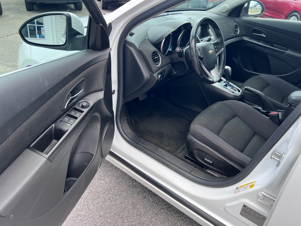 2013 Chevrolet Cruze Image 9