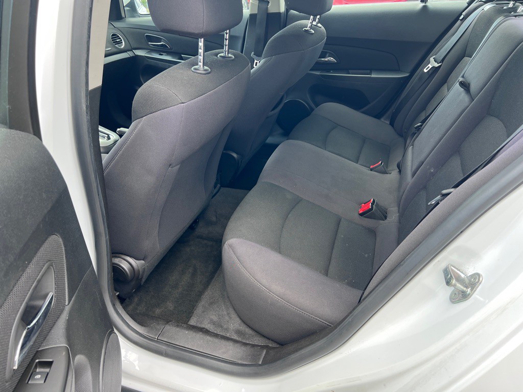2013 Chevrolet Cruze Image 11