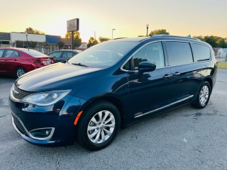 Image for 2019 Chrysler Pacifica Touring L ID: 6831772