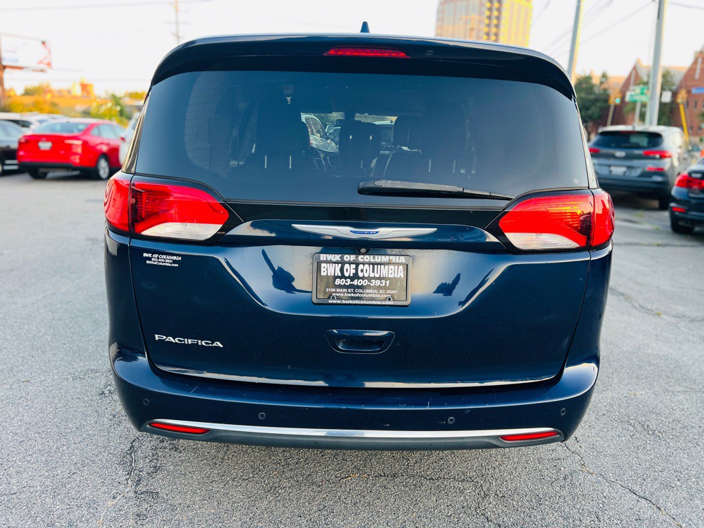 2019 Chrysler Pacifica Image 6
