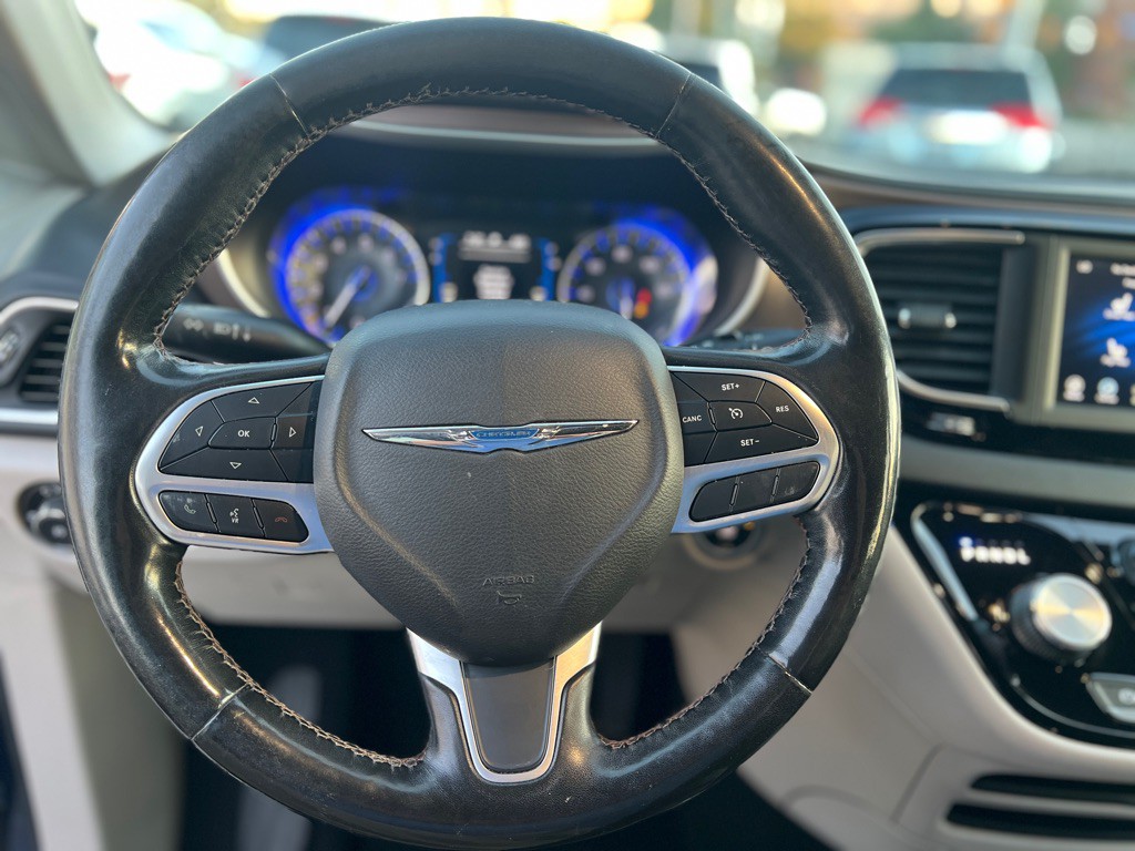 2019 Chrysler Pacifica Image 20