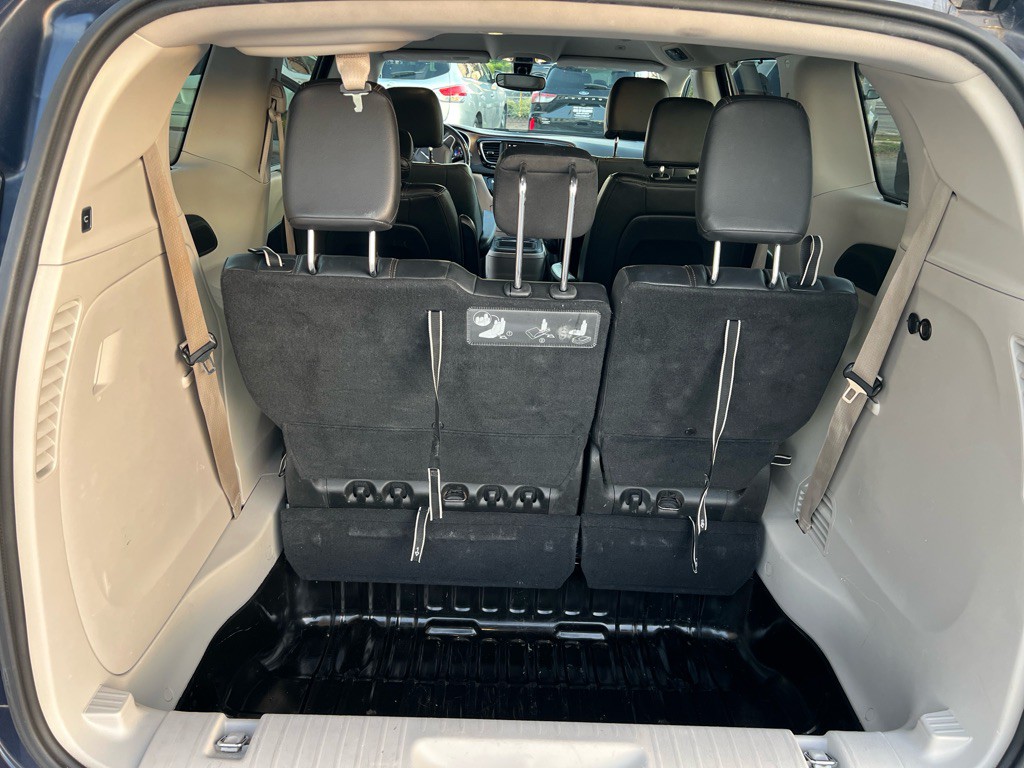 2019 Chrysler Pacifica Image 22