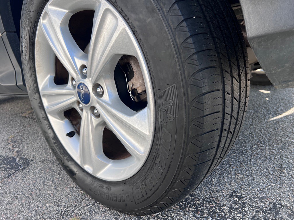 2013 Ford Escape Image 24