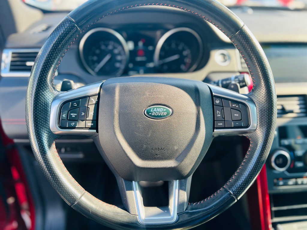 2017 Land Rover Discovery Sport Image 18