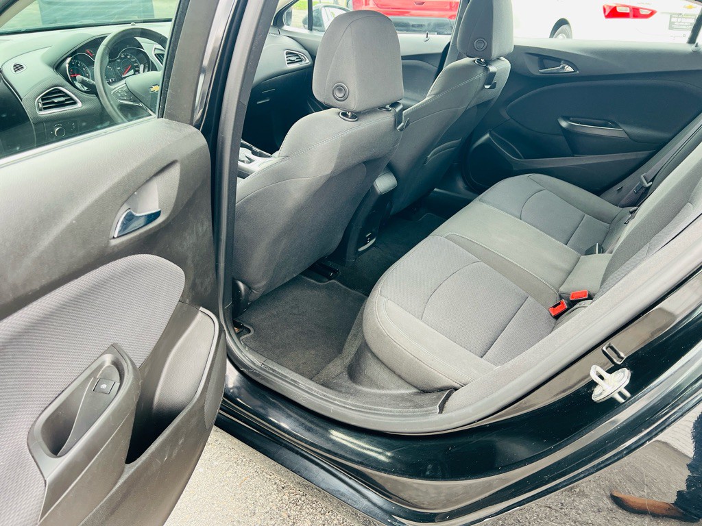 2017 Chevrolet Cruze Image 11