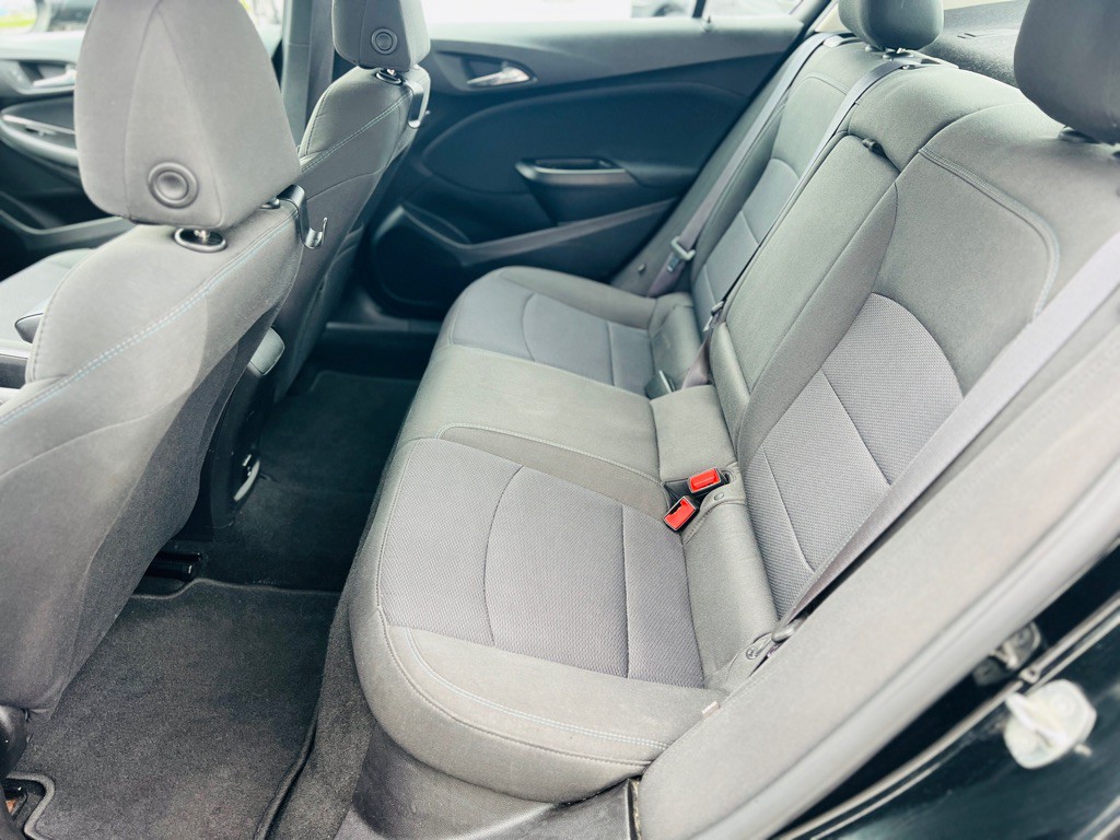 2017 Chevrolet Cruze Image 12