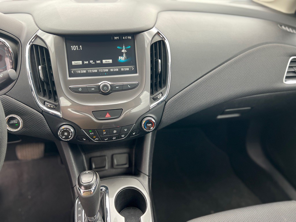 2017 Chevrolet Cruze Image 15