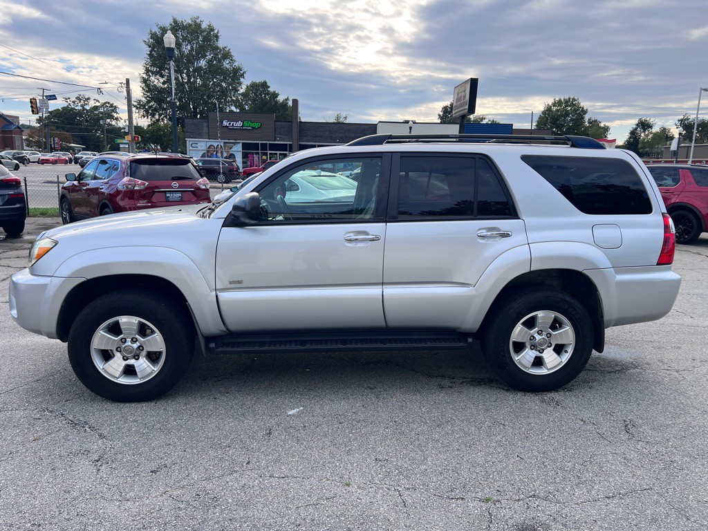 2007 Toyota 4Runner Image 8