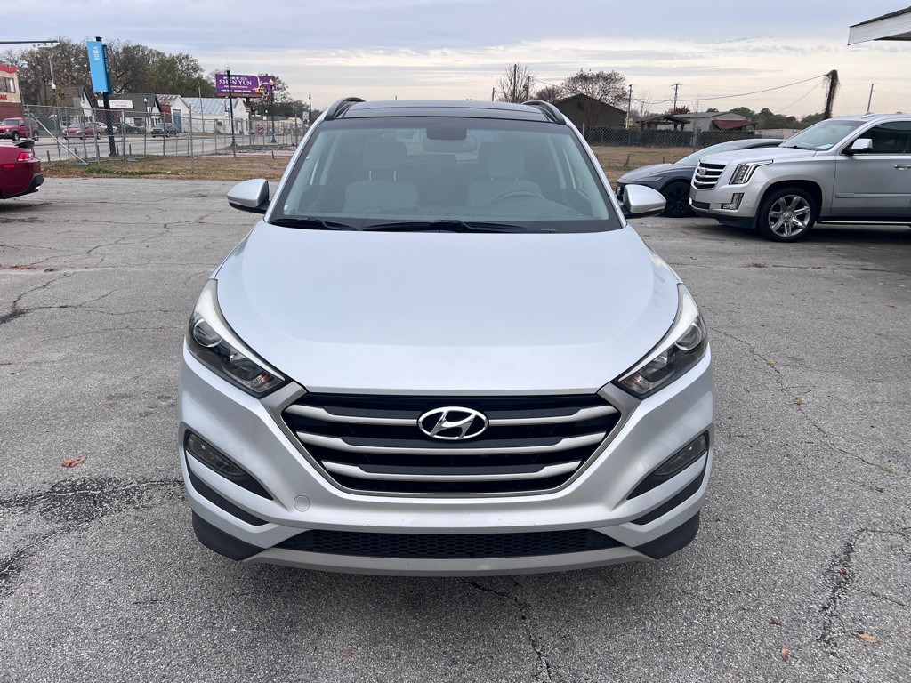2018 Hyundai Tucson Image 2