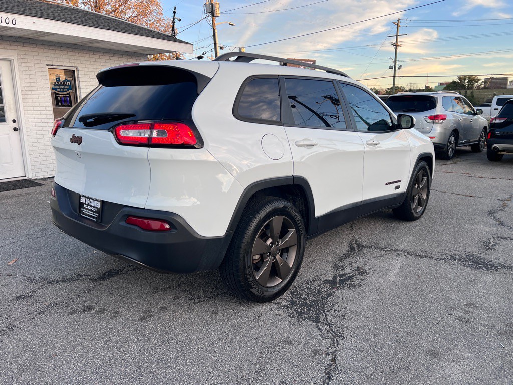 2017 Jeep Cherokee Image 5