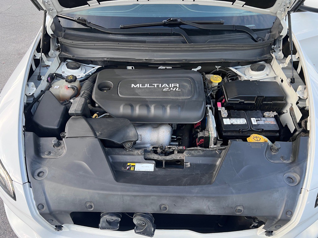 2017 Jeep Cherokee Image 17