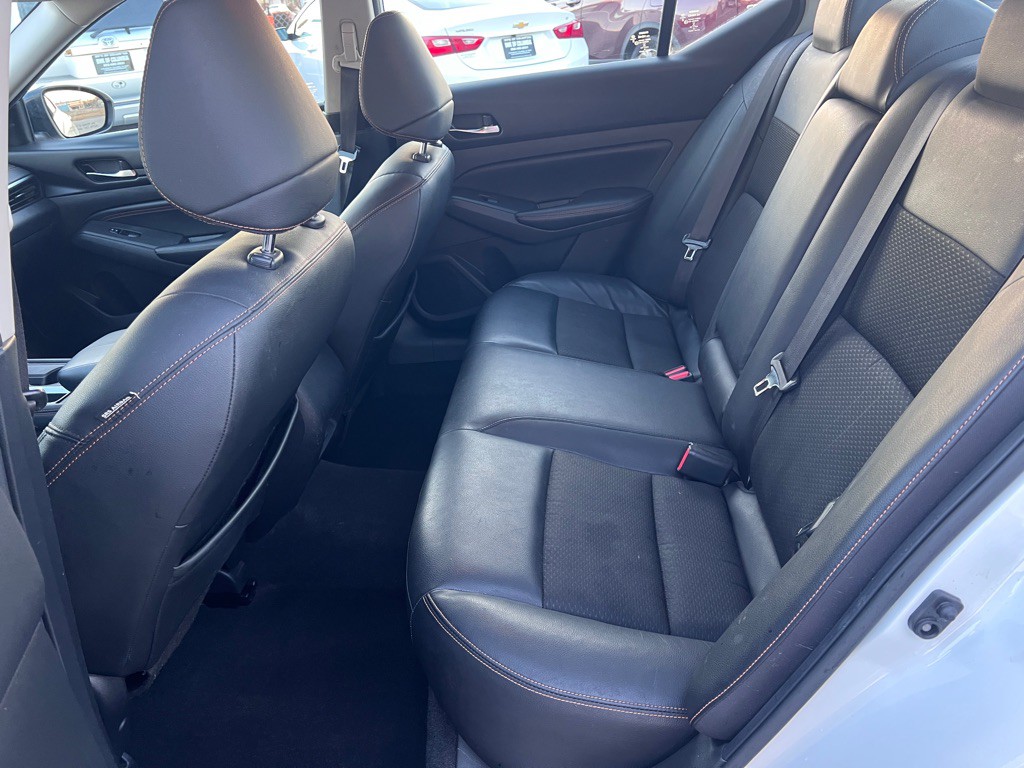 2021 Nissan Altima Image 16