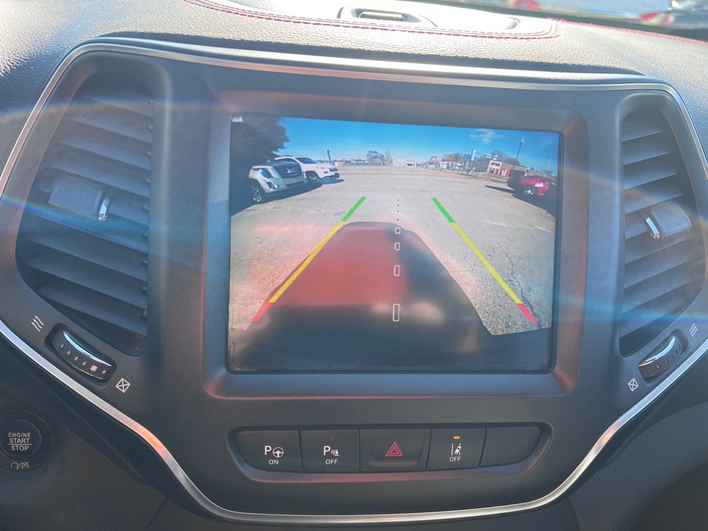 2019 Jeep Cherokee Image 15