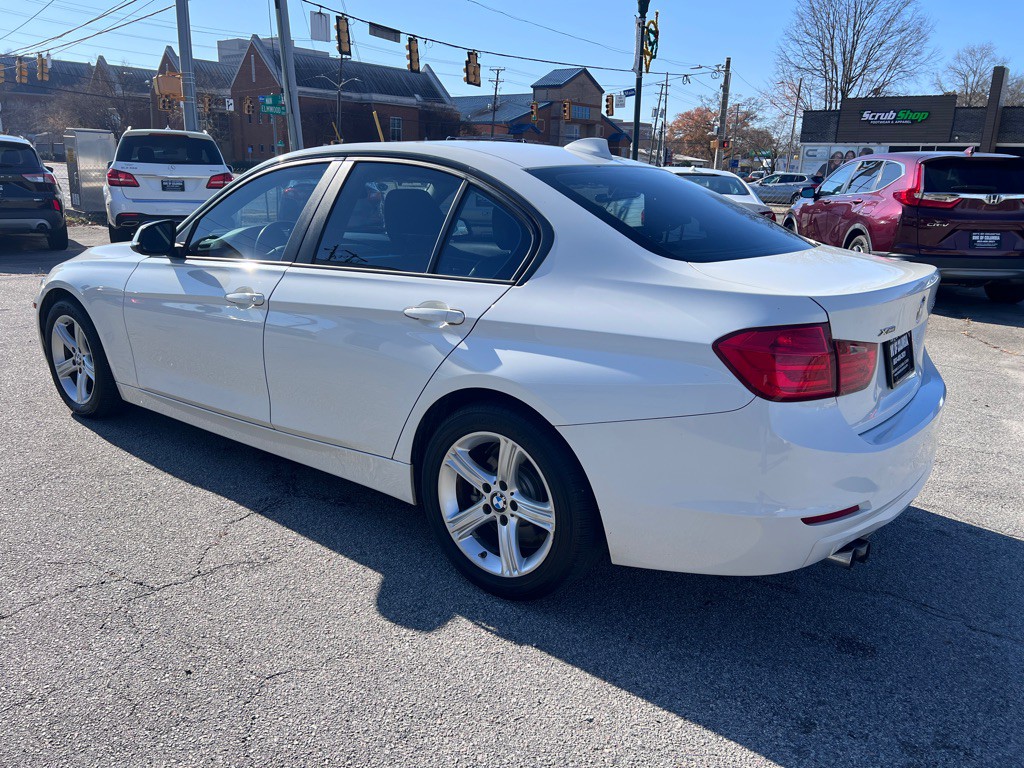2014 BMW 3 Series Image 7