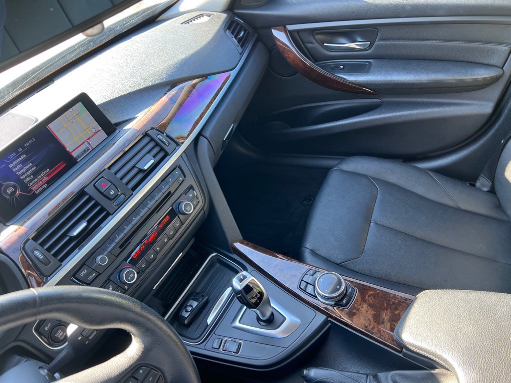 2014 BMW 3 Series Image 15