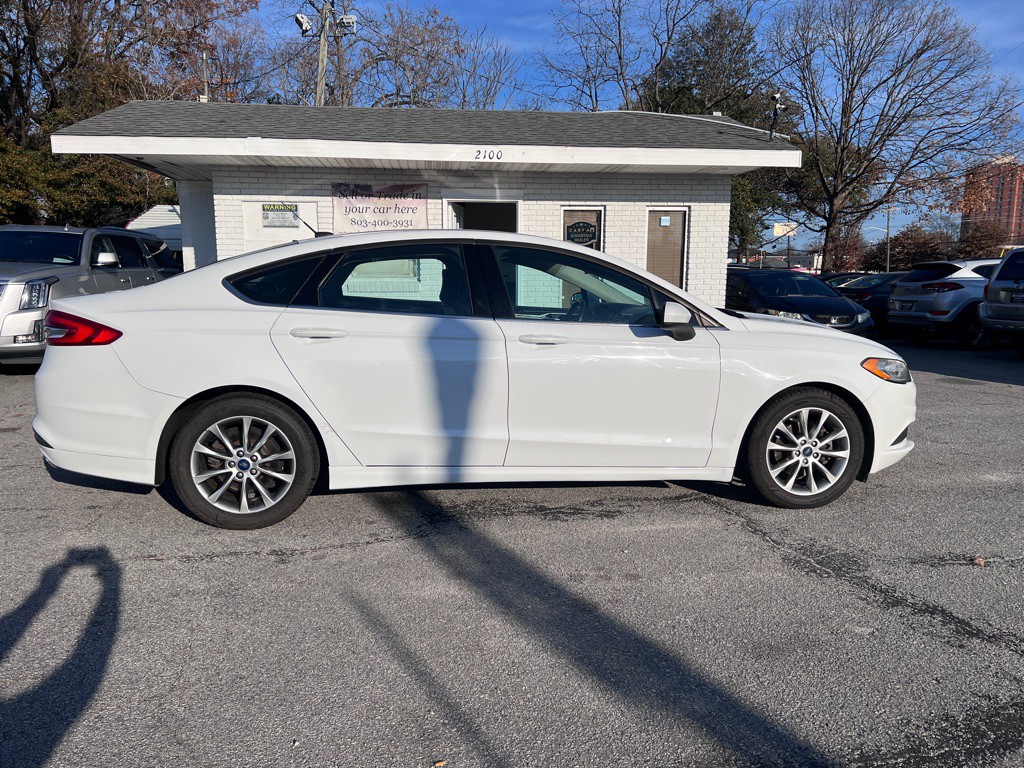 2017 Ford Fusion Image 4