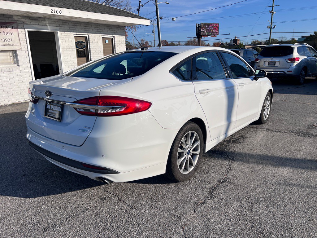 2017 Ford Fusion Image 5