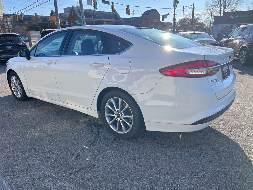 2017 Ford Fusion Image 7