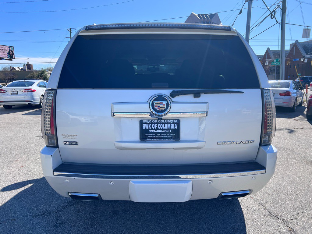 2012 Cadillac Escalade Image 6
