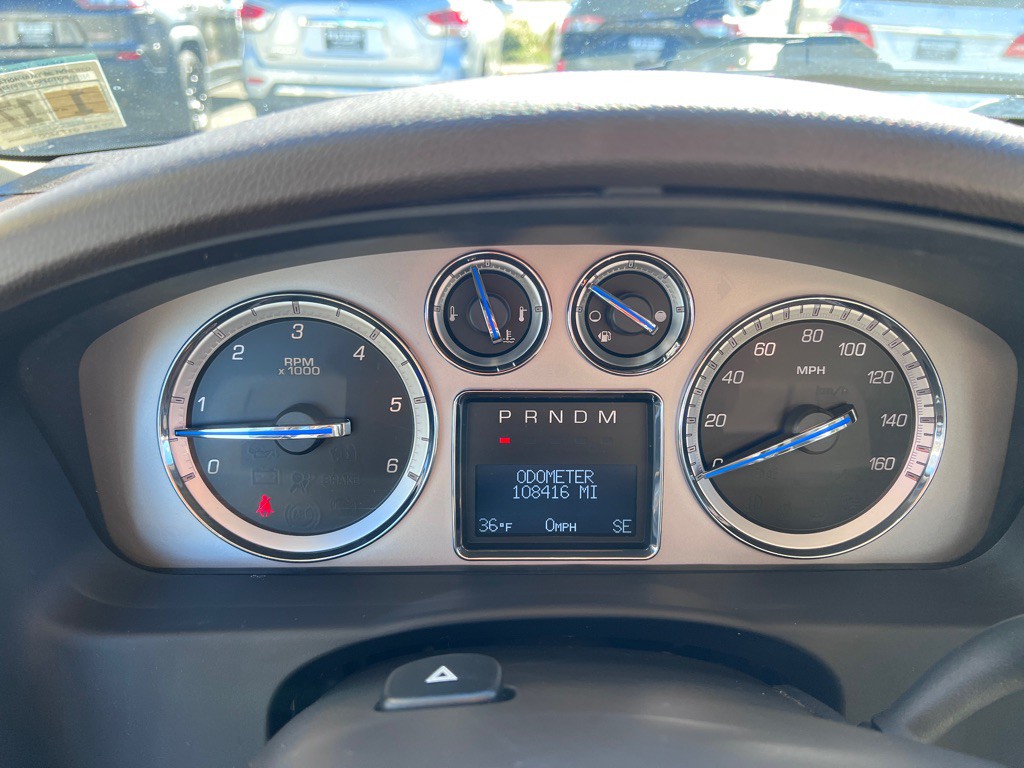 2012 Cadillac Escalade Image 16