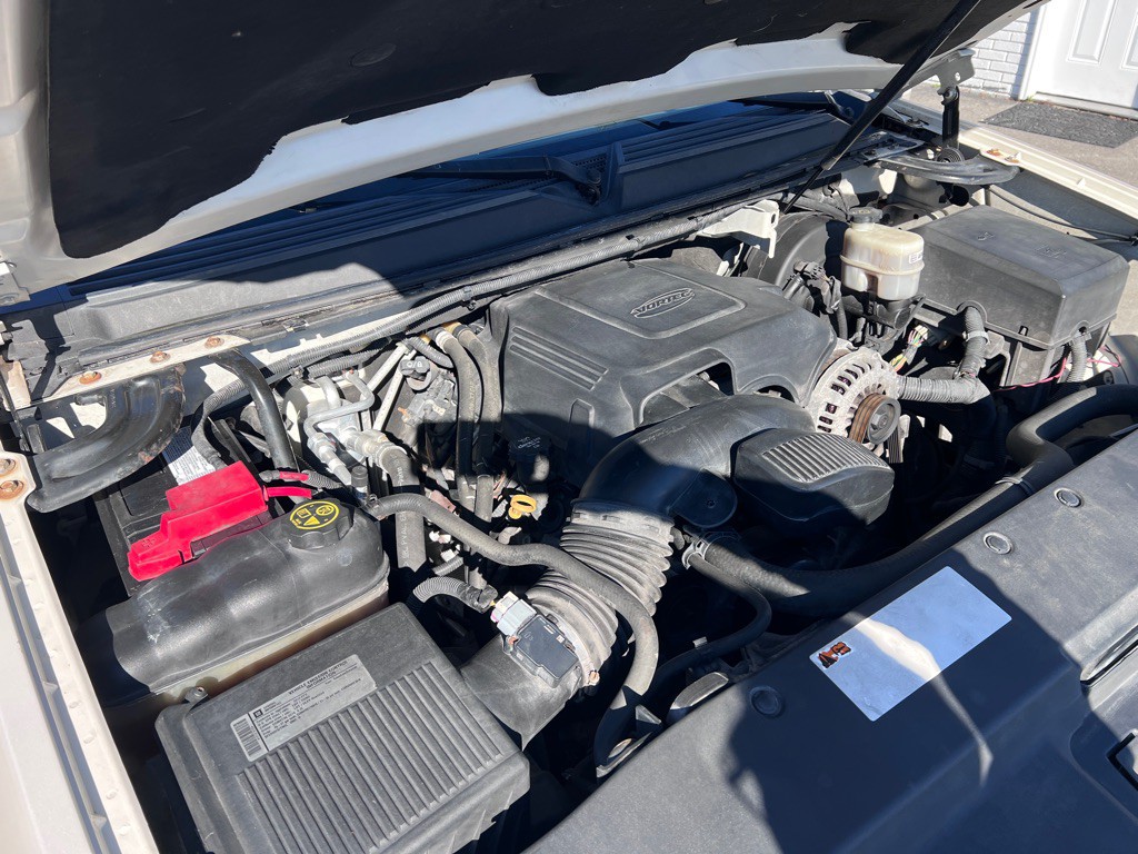 2012 Cadillac Escalade Image 23