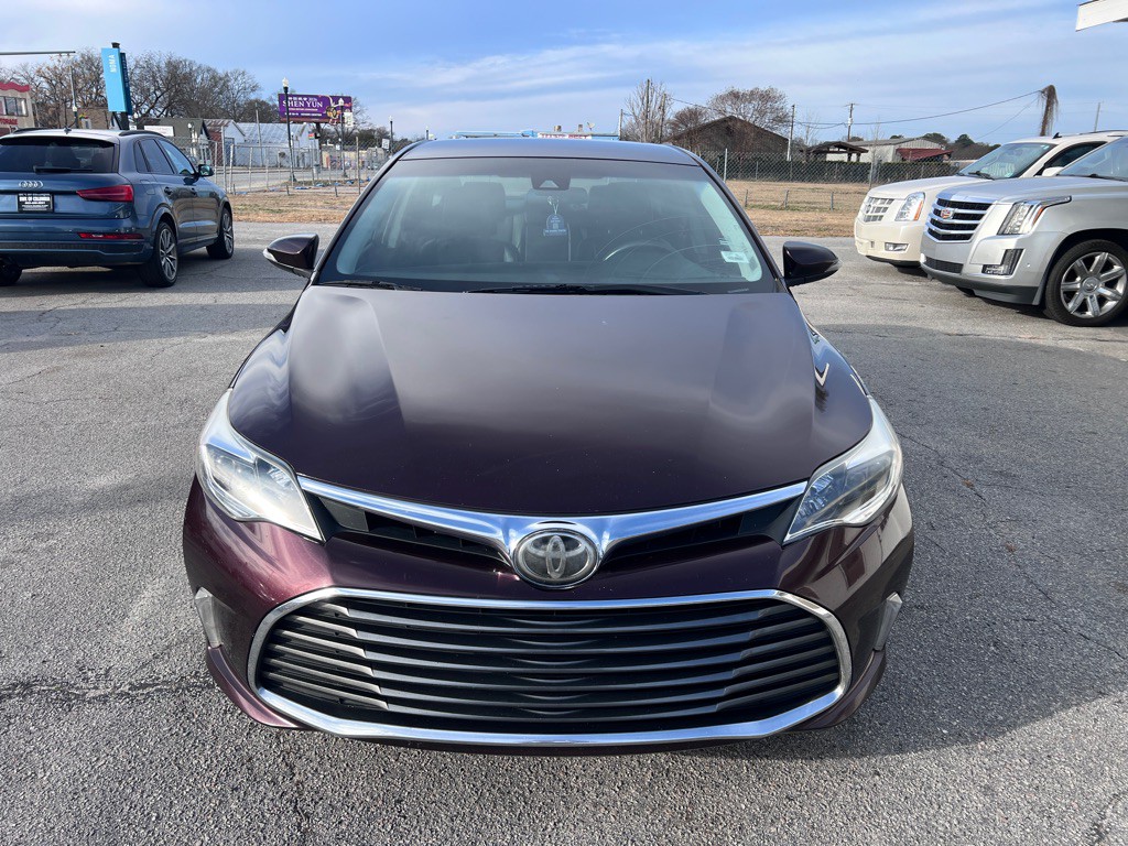 2018 Toyota Avalon Image 2