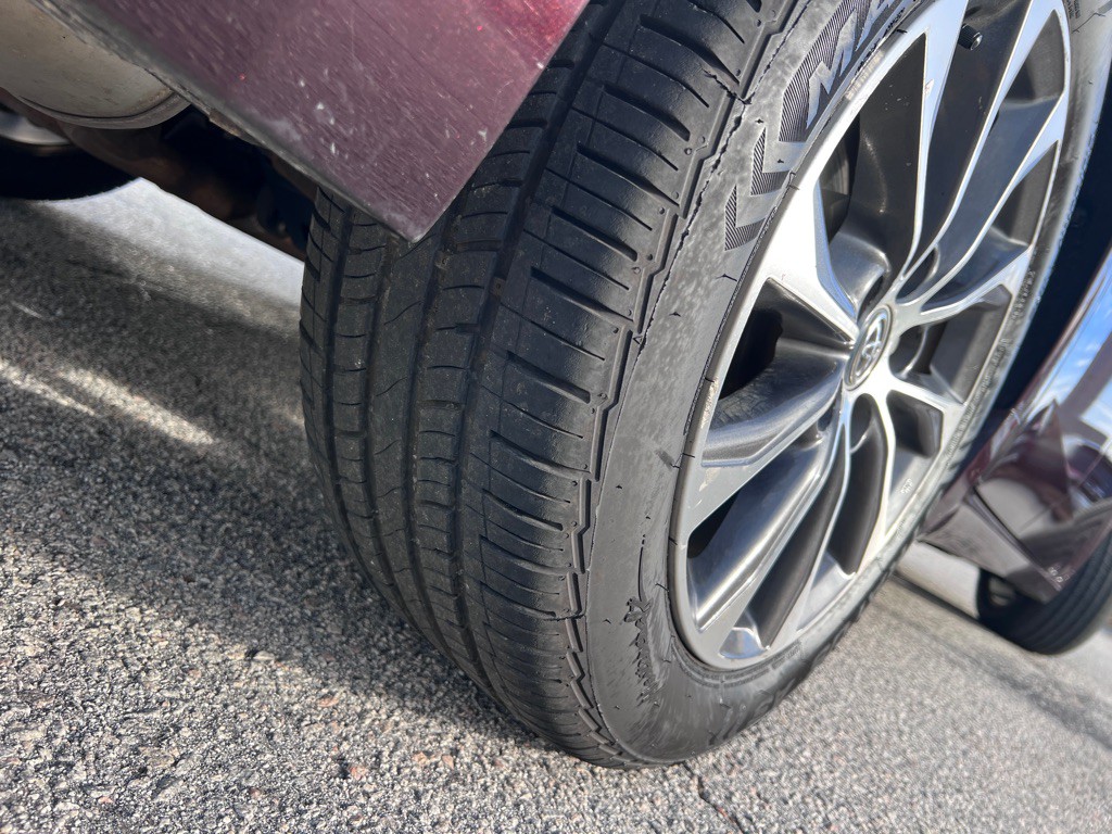 2018 Toyota Avalon Image 20