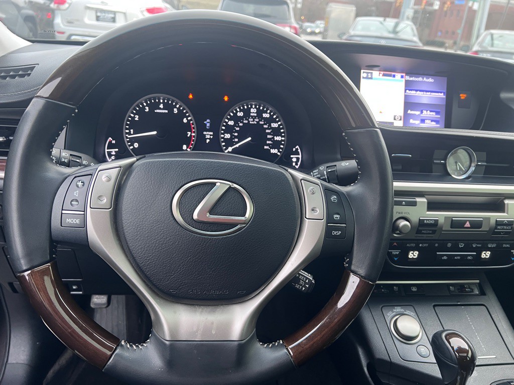 2015 Lexus ES 350 Image 18