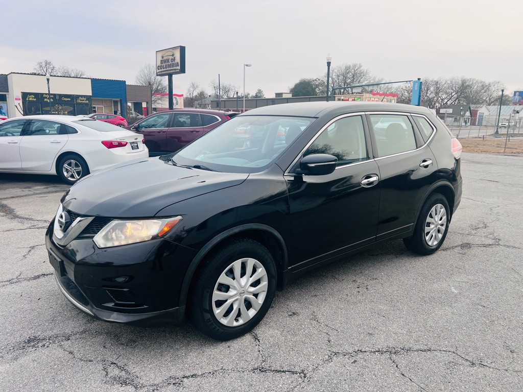 2015 Nissan Rogue Image 1