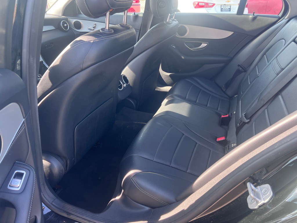 2015 Mercedes-Benz C-Class Image 11