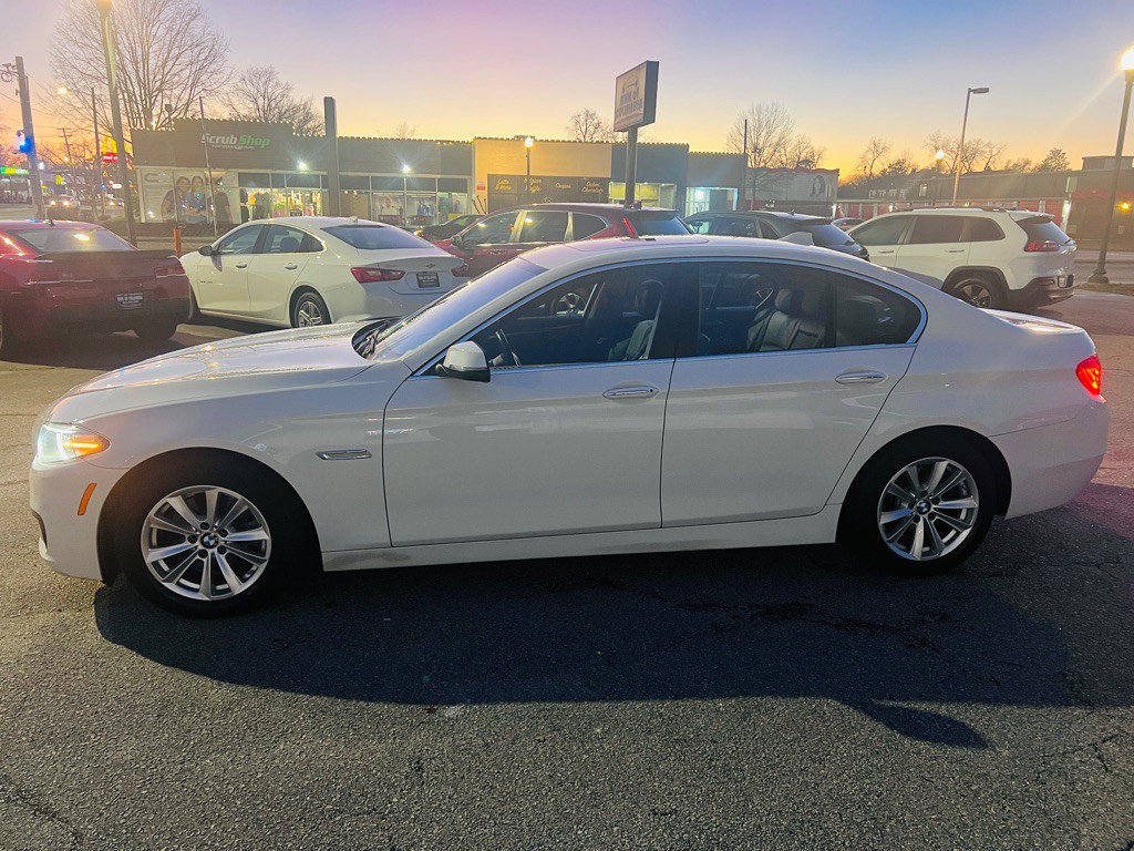 2015 BMW 5 Series Image 8