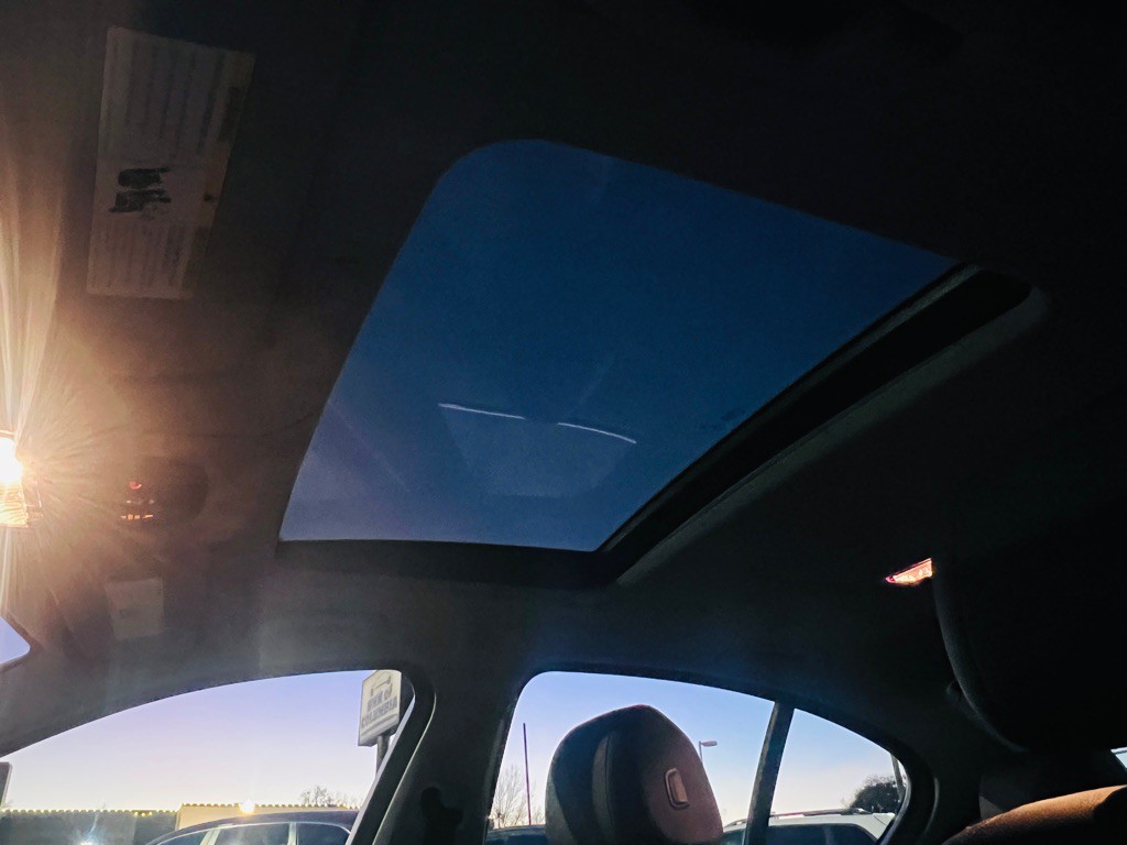 2015 BMW 5 Series Image 16