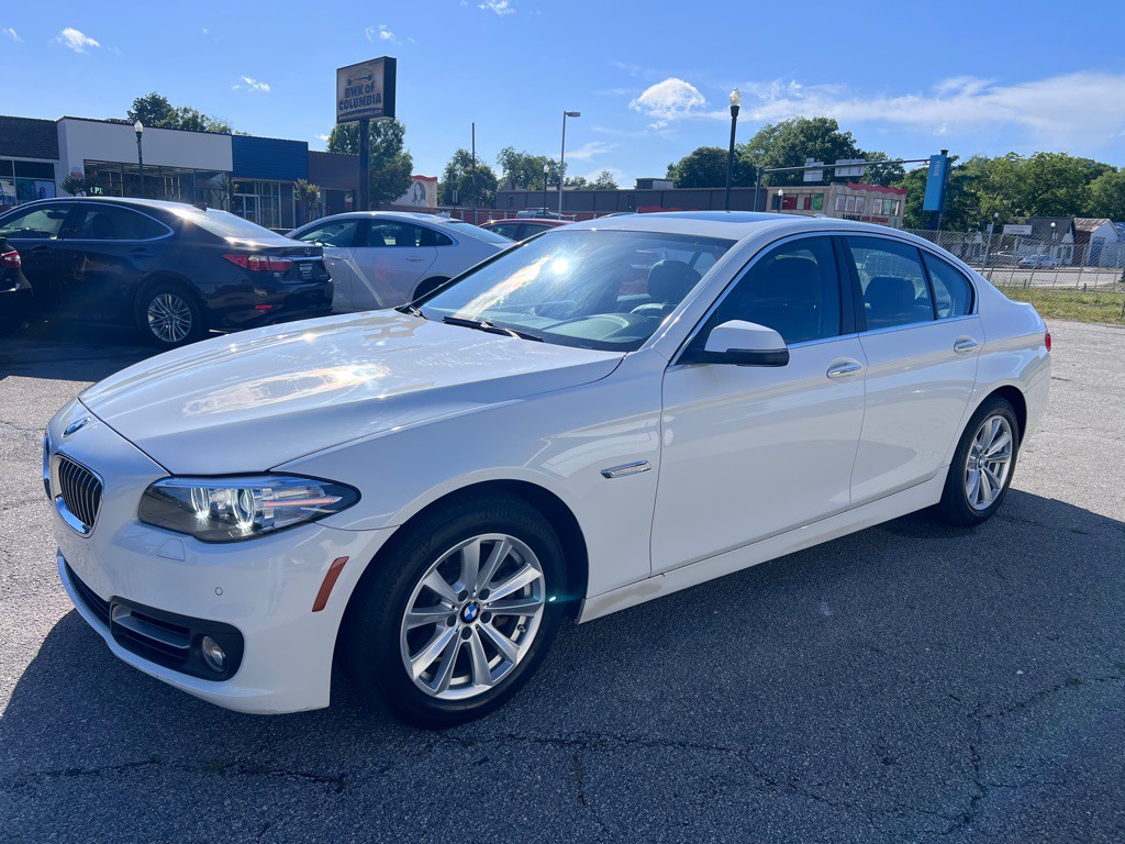 2015 BMW 5 Series Image 1