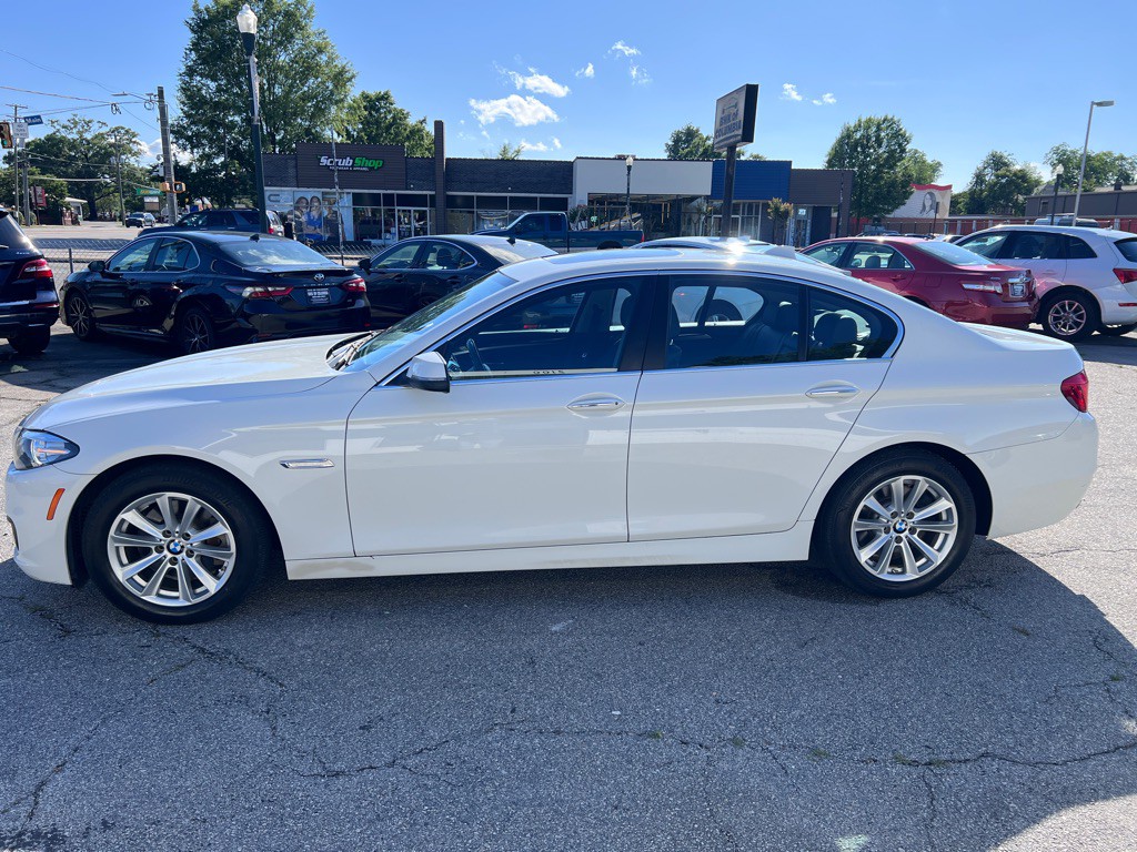 2015 BMW 5 Series Image 8