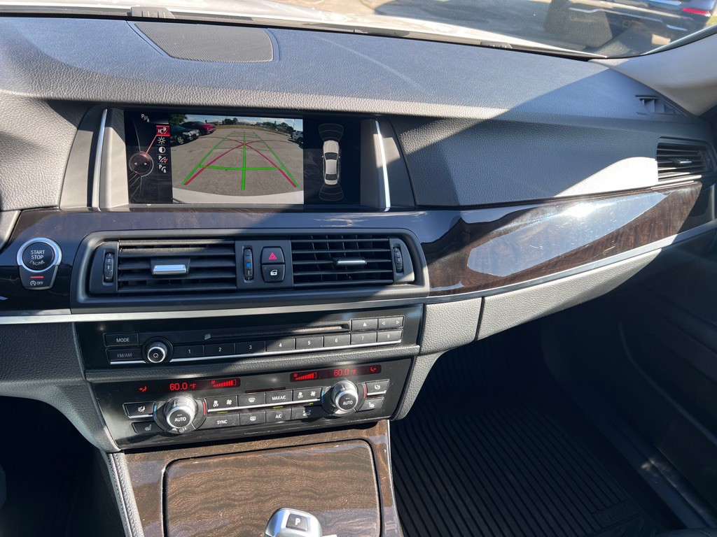 2015 BMW 5 Series Image 12
