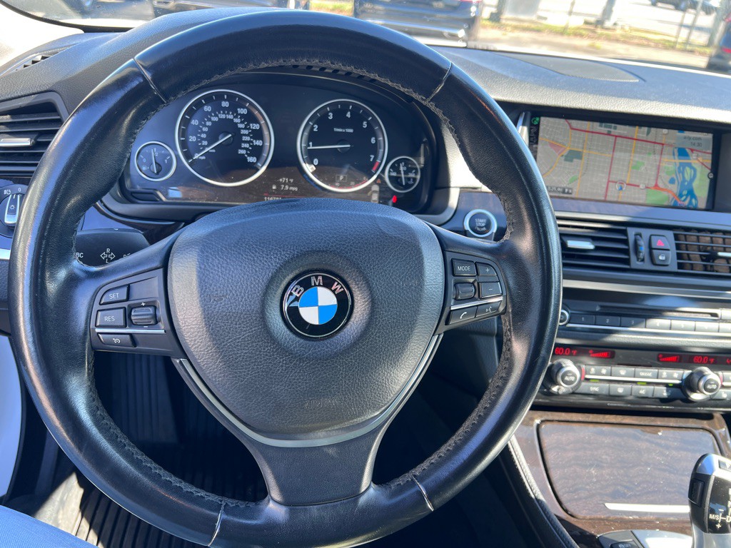 2015 BMW 5 Series Image 15