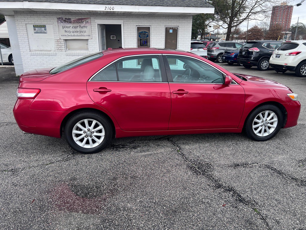 2011 Toyota Camry Image 4