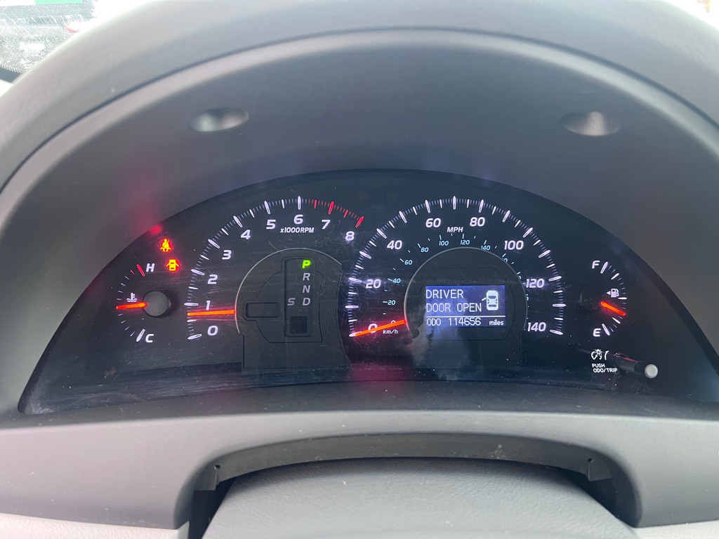 2011 Toyota Camry Image 14