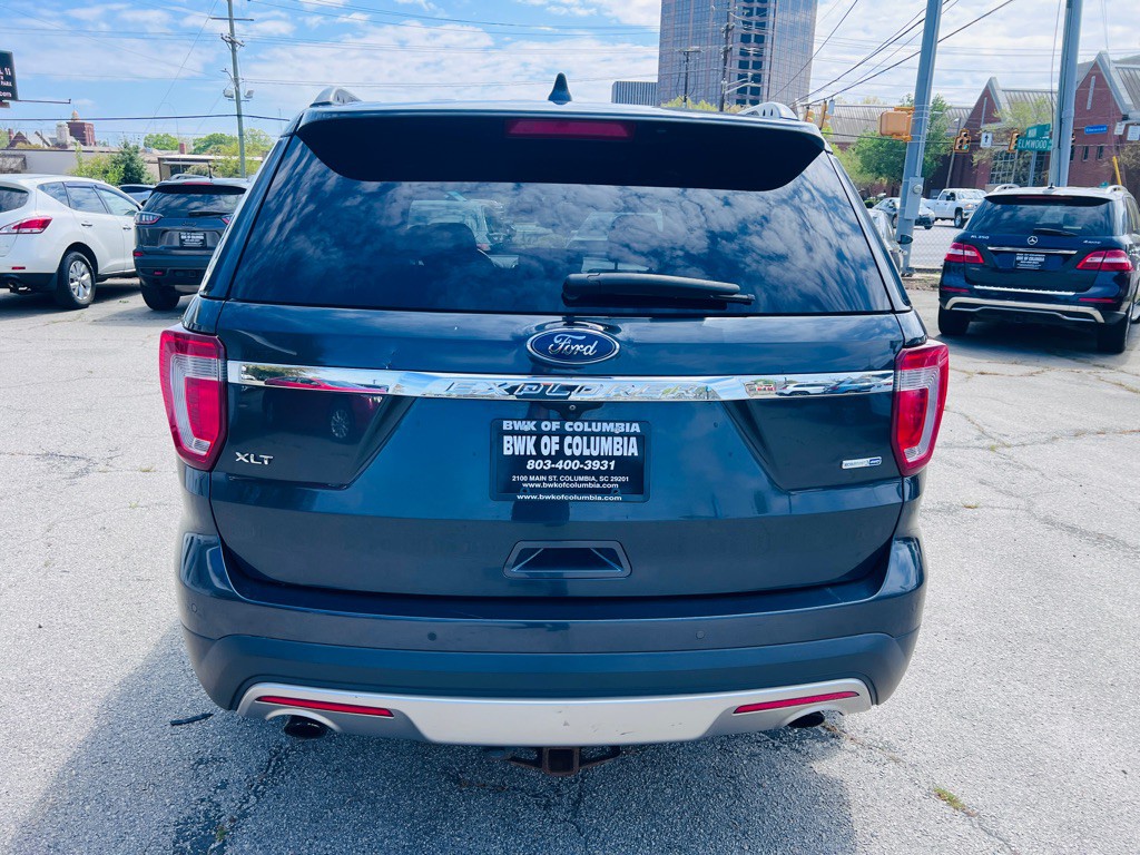 2017 Ford Explorer Image 6