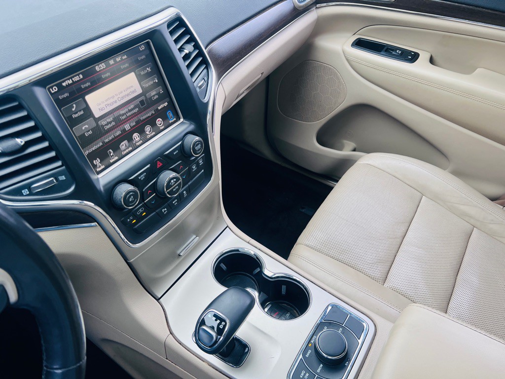 2015 Jeep Grand Cherokee Image 16