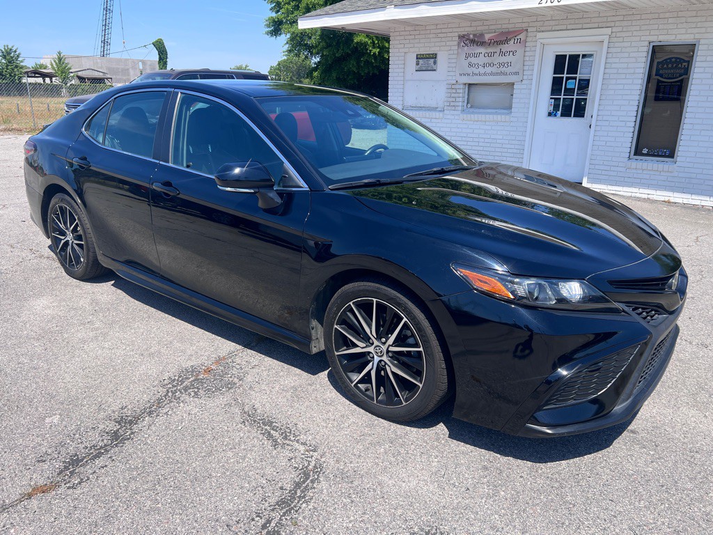 2022 Toyota Camry Image 3