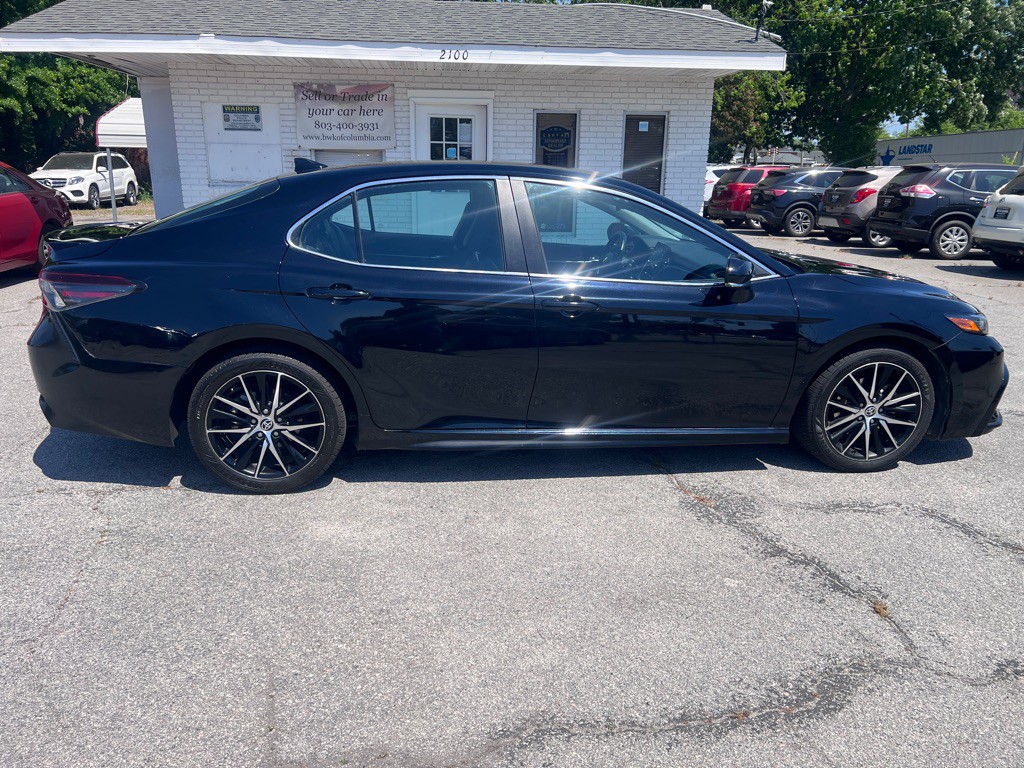 2022 Toyota Camry Image 4