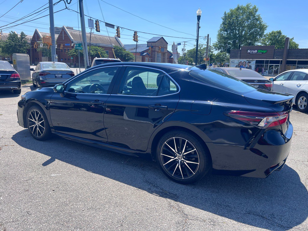 2022 Toyota Camry Image 7