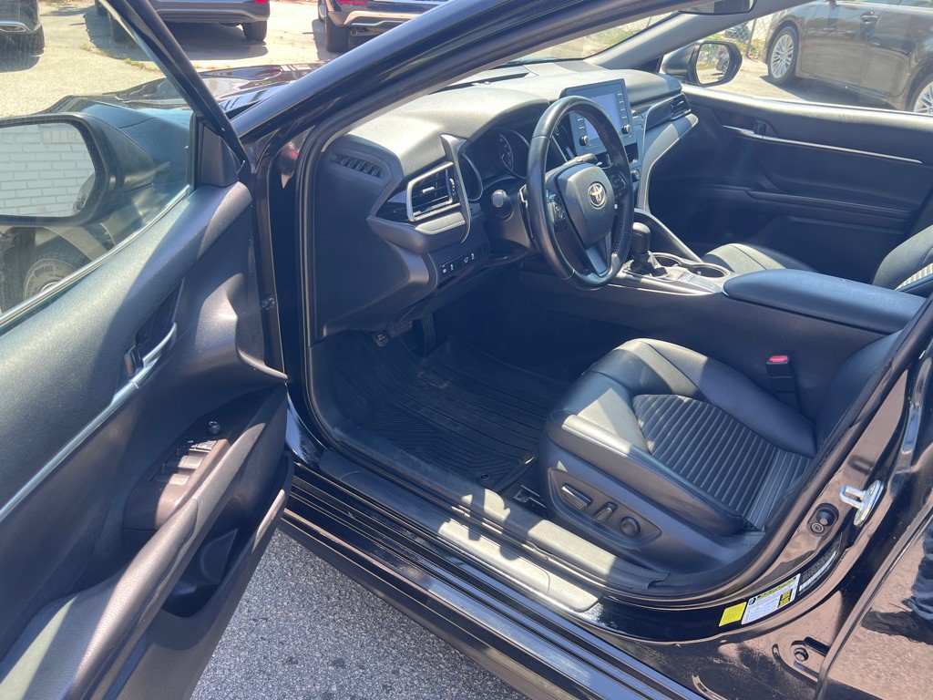 2022 Toyota Camry Image 9