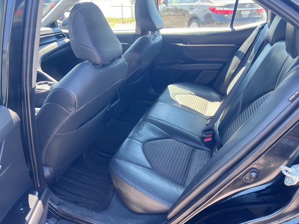 2022 Toyota Camry Image 11