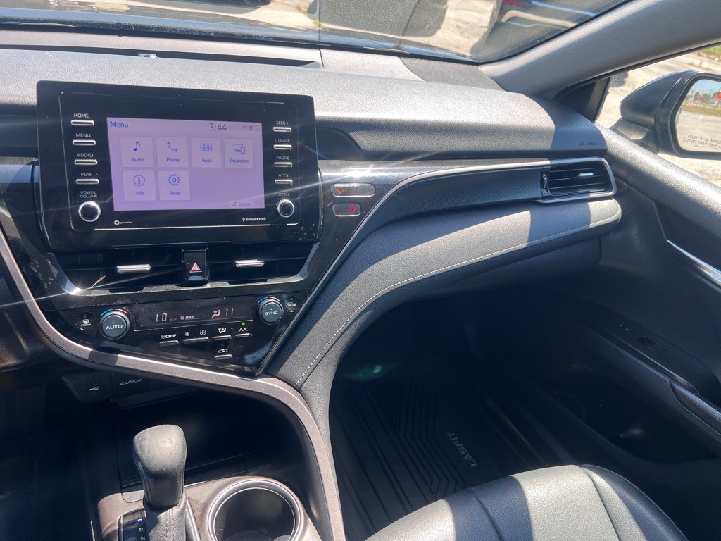 2022 Toyota Camry Image 13